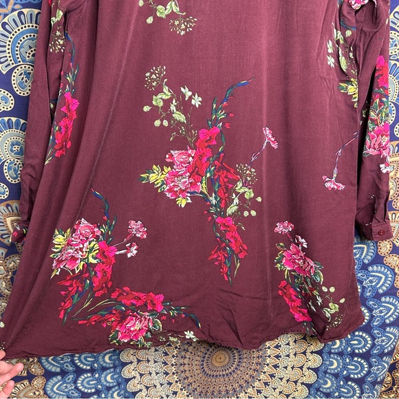Floral burgundy button up tunic blouse - Picture 8 of 9